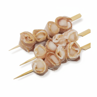 Гребешок в беконе на шпажке