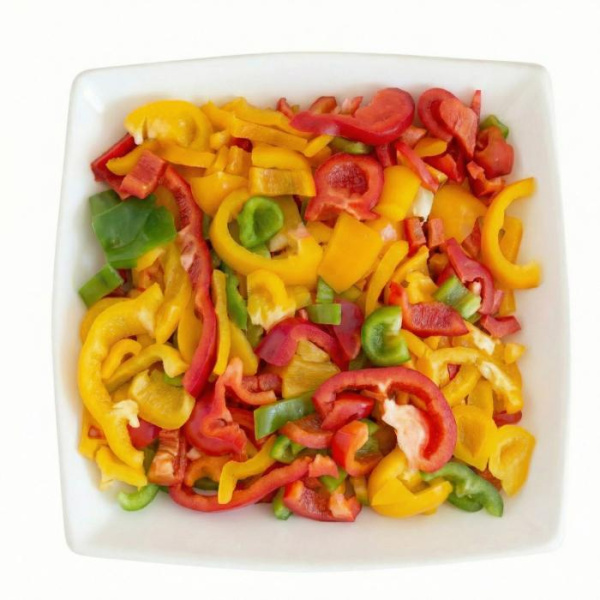 перец полоска в тарелке без льда